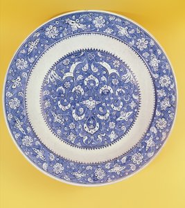 Piatto in terracotta di Isnik, inizio XVI secolo